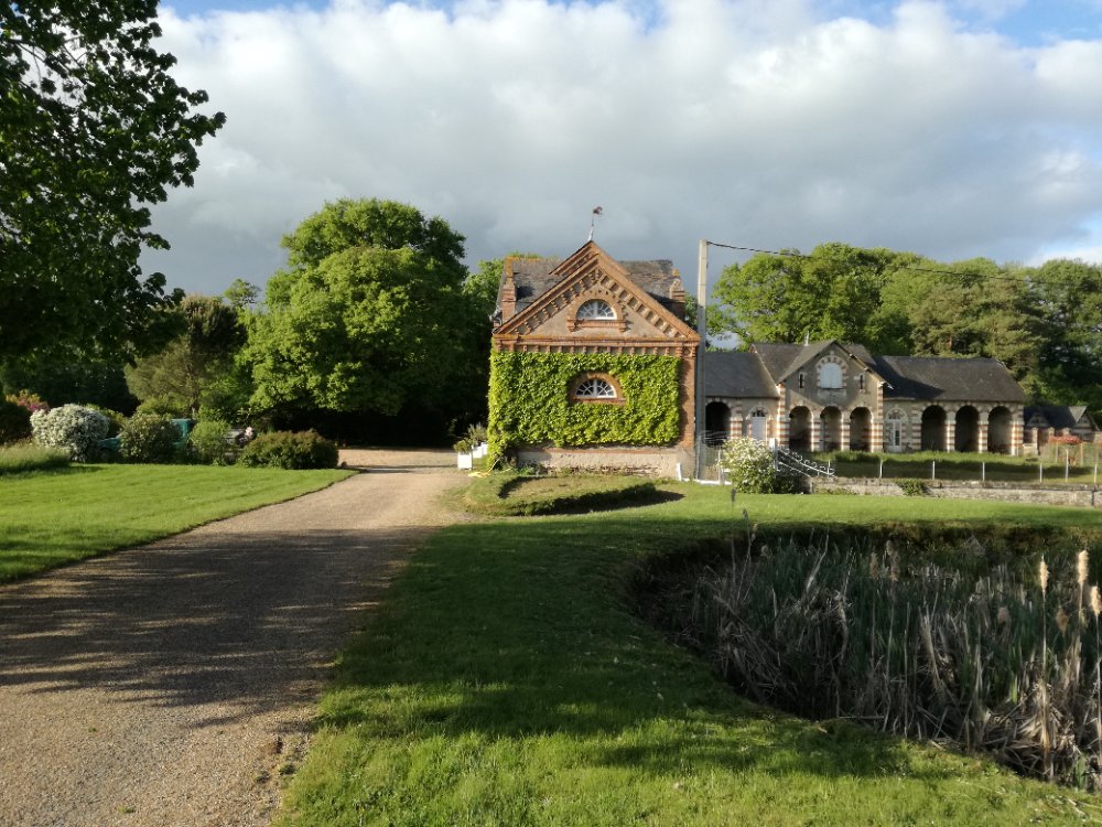 Aire camping-car � Chemill� (49120) - Photo 3